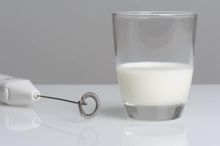 Milk Frother Vs Hand Blender What's Best?