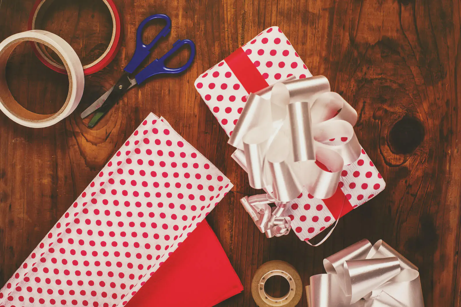 Jewelry Gift Wrapping Ideas: How to Make Your Gift a Surprise | Zadok Blog