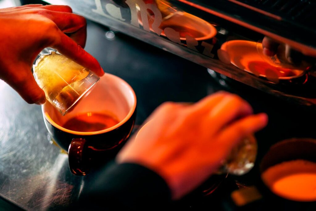 Making espresso coffee