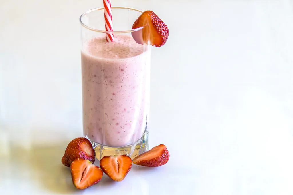 strawberry smoothie, kefir, the drink