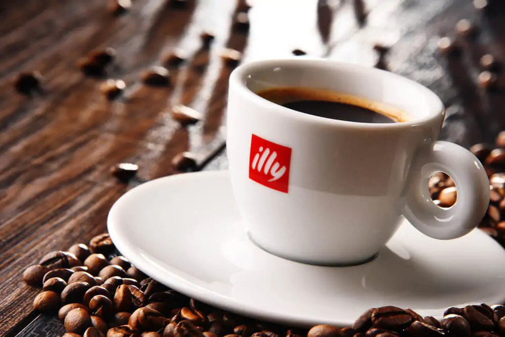 Cup of Illy coffee, a brand of Italian coffee roasting company that specializes in the production of espresso - What is Illy coffee