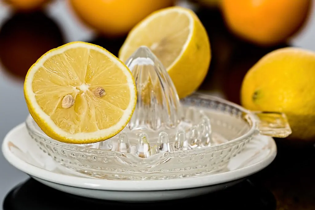 What tea is good with lemon?