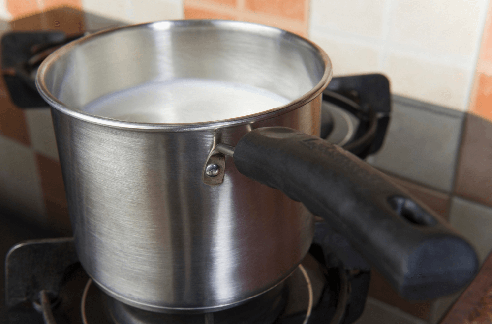 Heat milk in a saucepan