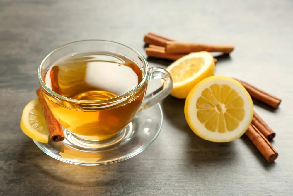 Lemon and cinnamon tea